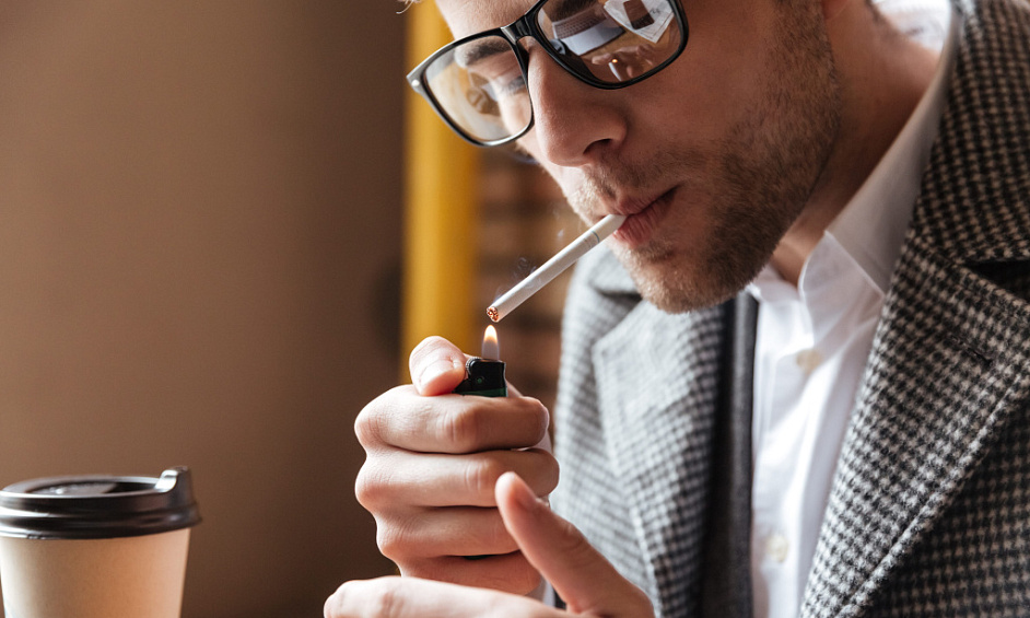 Tabac Et Boutique De Produits Du Tabac Près De L'Alberta Centrale À Vendre 1