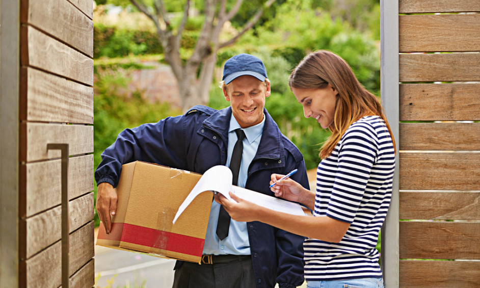 Entreprise De Messagerie, Boutique De Cadeaux Et Transfert D'Argent À Calgary À Vendre 1