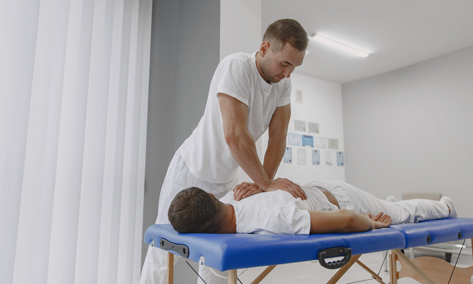 Clinique Chiropratique Prix Fixé Pour Une Vente Rapide! À Vendre 1