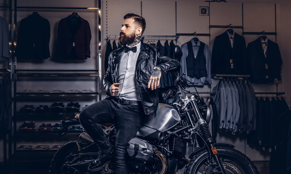Boutique Rentable De Vestes En Cuir Pour Motocyclistes Style Entrepôt À Montréal À Vendre 1