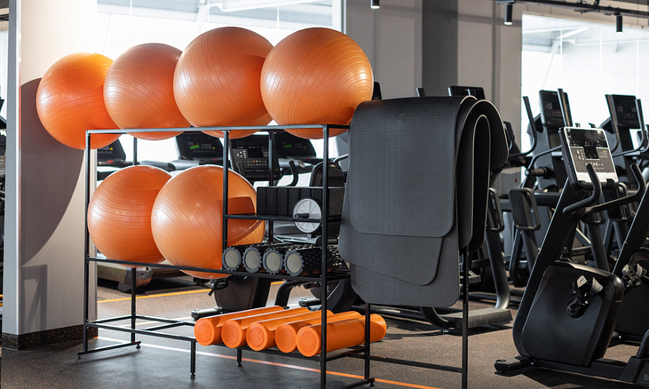 Studio De Fitness & Salle De Sport Entièrement Équipée À Vendre 1