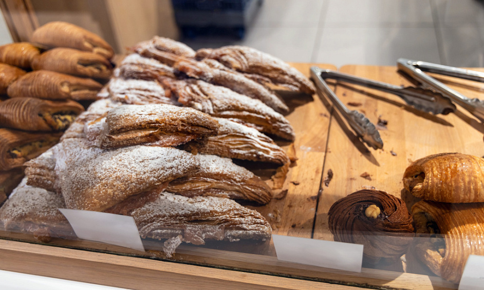 Boulangerie Rentable Dans L'Intérieur À Vendre 1