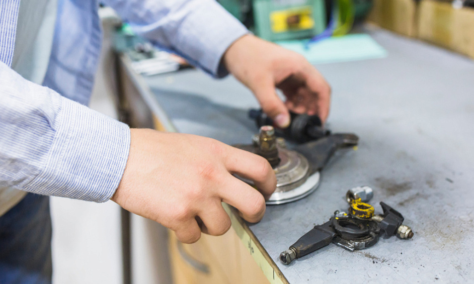 Distributeur De Pièces D'Usure De Rechange À Kelowna À Vendre 1