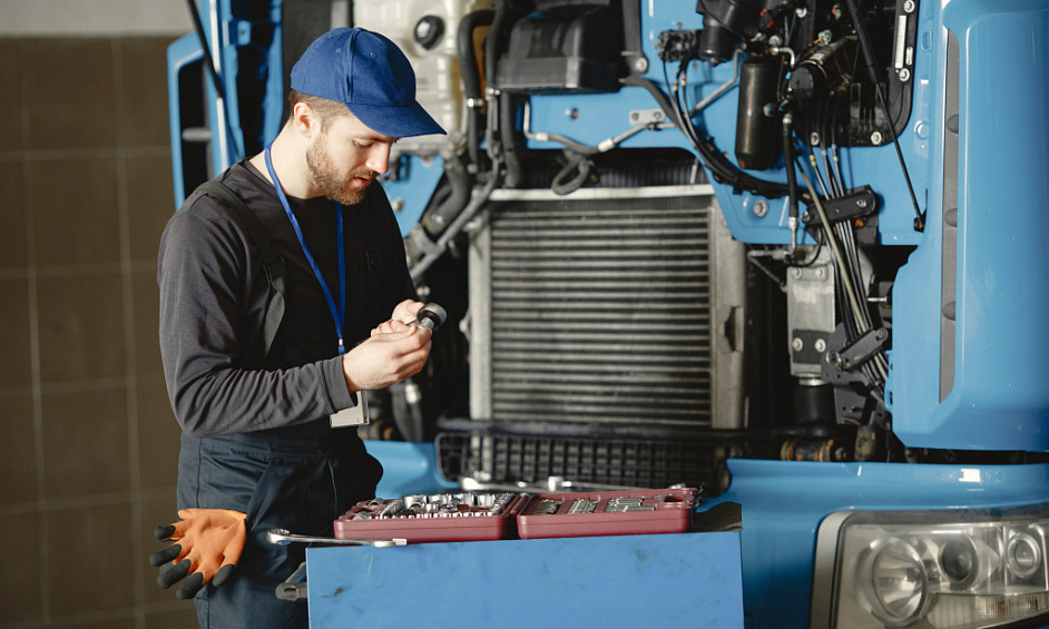 Atelier De Réparation De Véhicules Diesel Lourds À Edmonton À Vendre 1