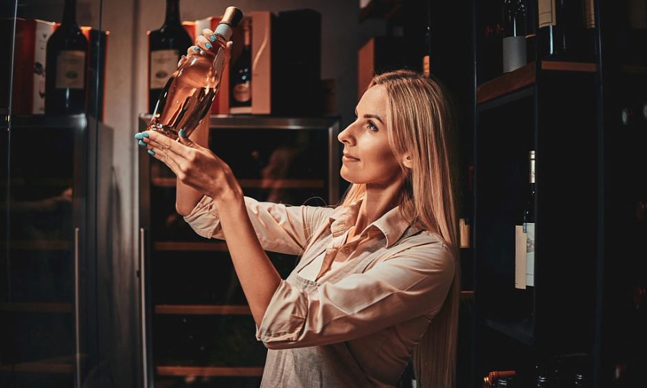 Magasin De Spiritueux Dans La Région De L'Okanagan À Vendre 1