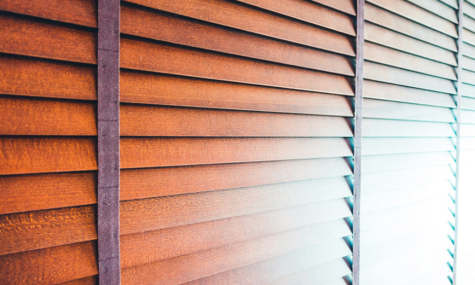 Calgary Est Stores De Fenêtres & Volets À Vendre 1