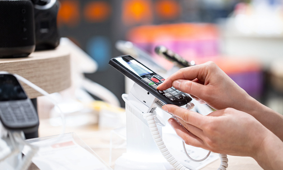 Boutique for Computer and Cell Phone Sales and Repairs For Sale 1