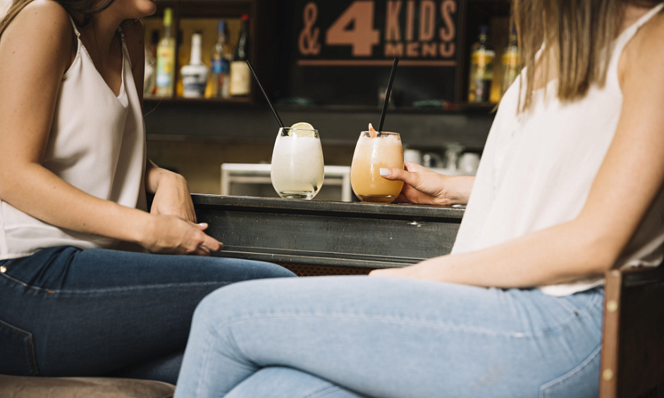 Café Rentable À Duncan Avec Patio Et Licence D'Alcool À Vendre 1 Café Rentable À Duncan Avec Patio Et Licence D'Alcool À Vendre 1